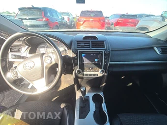 2014 Toyota Camry SE – miniatura 11