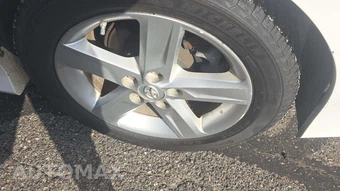 2014 Toyota Camry SE – miniatura 33