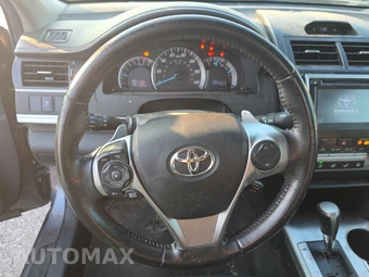 2014 Toyota Camry SE - miniatura 16