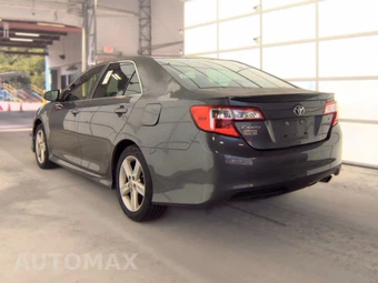 2014 Toyota Camry SE - miniatura 8