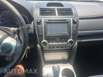 2014 Toyota Camry SE – miniatura 10