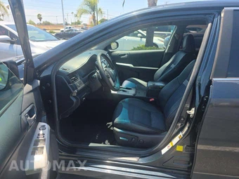 2014 Toyota Camry SE – miniatura 6