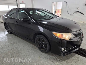 2014 Toyota Camry SE - miniatura 3
