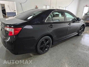 2014 Toyota Camry SE - miniatura 4