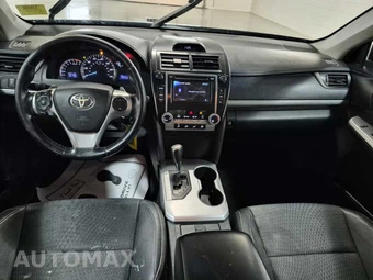 2014 Toyota Camry SE - miniatura 8