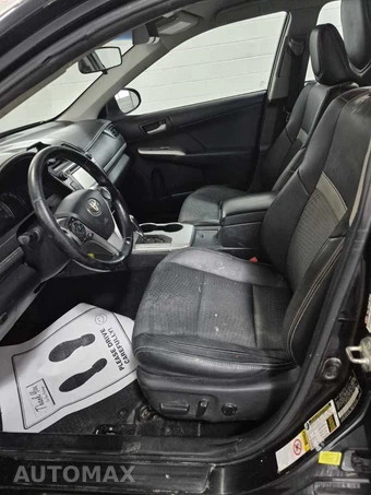 2014 Toyota Camry SE - miniatura 9