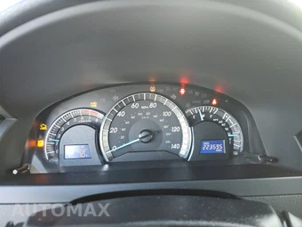 2014 Toyota Camry SE – miniatura 12