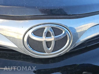 2014 Toyota Camry SE – miniatura 15