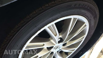2014 Toyota Camry SE – miniatura 38
