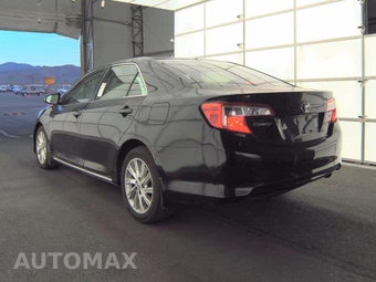 2014 Toyota Camry SE – miniatura 6