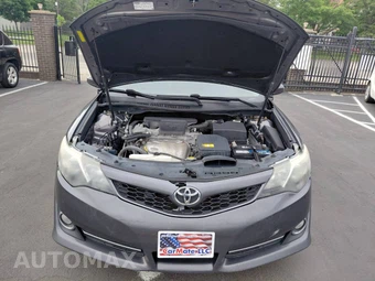 2014 Toyota Camry SE - miniatura 6