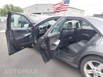 2014 Toyota Camry SE - miniatura 9