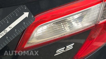2014 Toyota Camry SE – miniatura 25