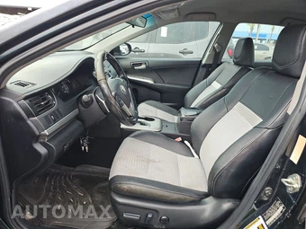 2014 Toyota Camry SE – miniatura 7