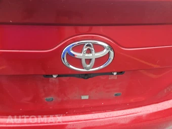 2014 Toyota Camry SE – miniatura 16