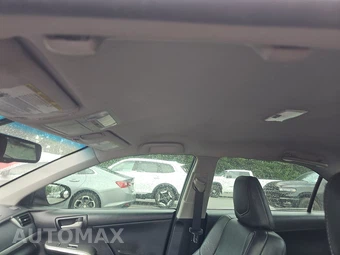 2014 Toyota Camry SE – miniatura 17