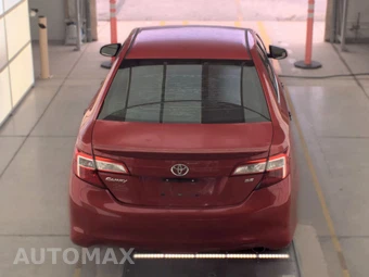 2014 Toyota Camry SE – miniatura 5