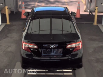 2014 Toyota Camry SE - miniatura 5