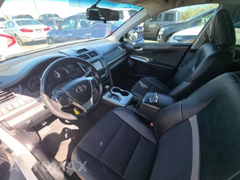 2014 Toyota Camry SE – miniatura 11