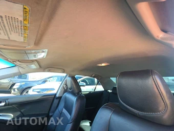 2014 Toyota Camry SE – miniatura 18