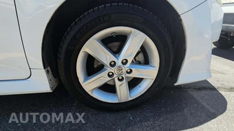 2014 Toyota Camry SE – miniatura 32