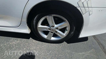 2014 Toyota Camry SE – miniatura 58