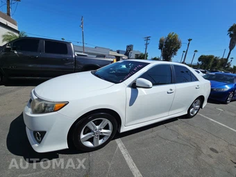 2014 Toyota Camry SE
