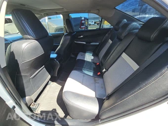 2014 Toyota Camry SE – miniatura 13