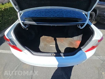 2014 Toyota Camry SE – miniatura 16