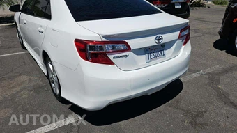 2014 Toyota Camry SE – miniatura 28