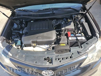 2014 Toyota Camry SE - miniatura 16