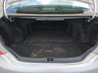 2014 Toyota Camry SE - miniatura 16