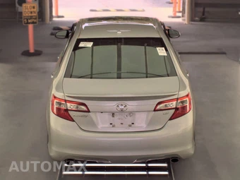 2014 Toyota Camry SE - miniatura 5