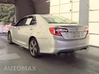 2014 Toyota Camry SE - miniatura 6