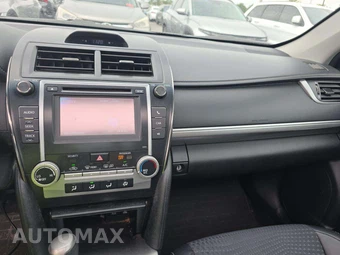 2014 Toyota Camry SE Sport - miniatura 10