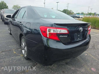 2014 Toyota Camry SE Sport - miniatura 2