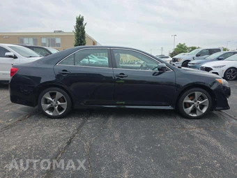 2014 Toyota Camry SE Sport - miniatura 4