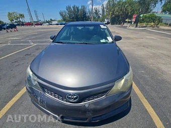 2014 Toyota Camry SE Sport - miniatura 2