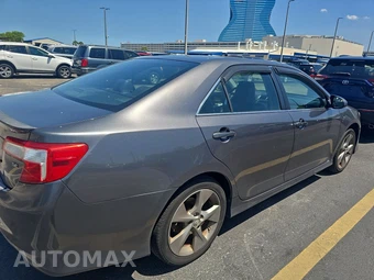 2014 Toyota Camry SE Sport - miniatura 4
