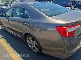 2014 Toyota Camry SE Sport - miniatura 6