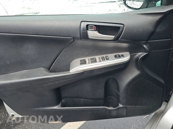 2014 Toyota Camry SE Sport - miniatura 15