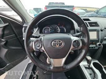 2014 Toyota Camry SE Sport - miniatura 16