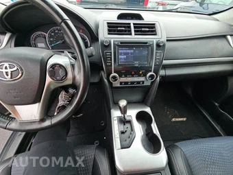 2014 Toyota Camry SE Sport - miniatura 17