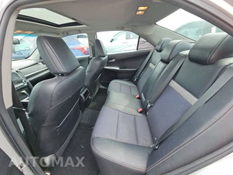 2014 Toyota Camry SE Sport - miniatura 19