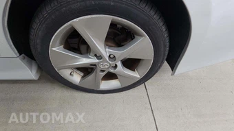 2014 Toyota Camry SE Sport - miniatura 35