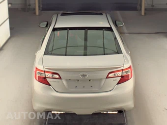2014 Toyota Camry SE Sport - miniatura 6