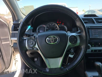 2014 Toyota Camry SE Sport - miniatura 10
