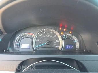 2014 Toyota Camry SE Sport - miniatura 12