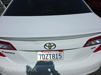 2014 Toyota Camry SE Sport - miniatura 17