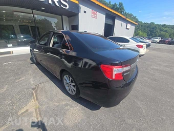 2014 Toyota Camry XLE - miniatura 2